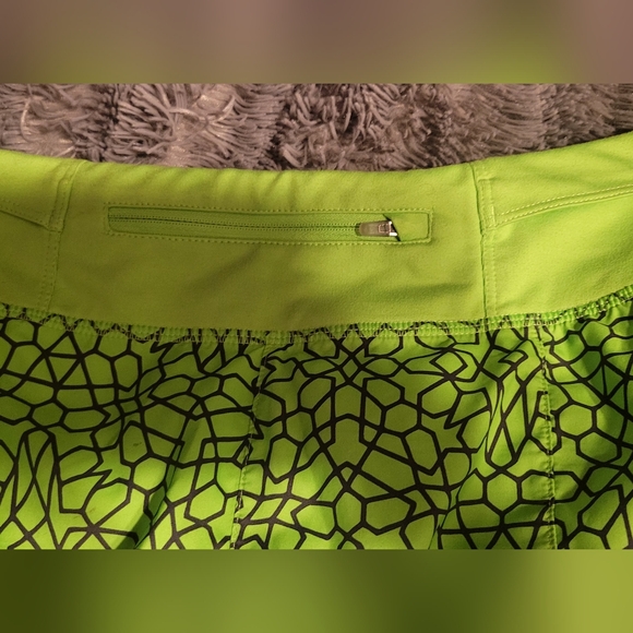 Women's Nike Neon Green & Black Dri-Fit Running Shorts, Small - Picture 8 of 11